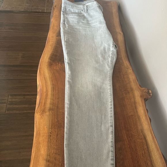 Gap Mid Rise True Skinny Ankle light grey jeans - Picture 2 of 5